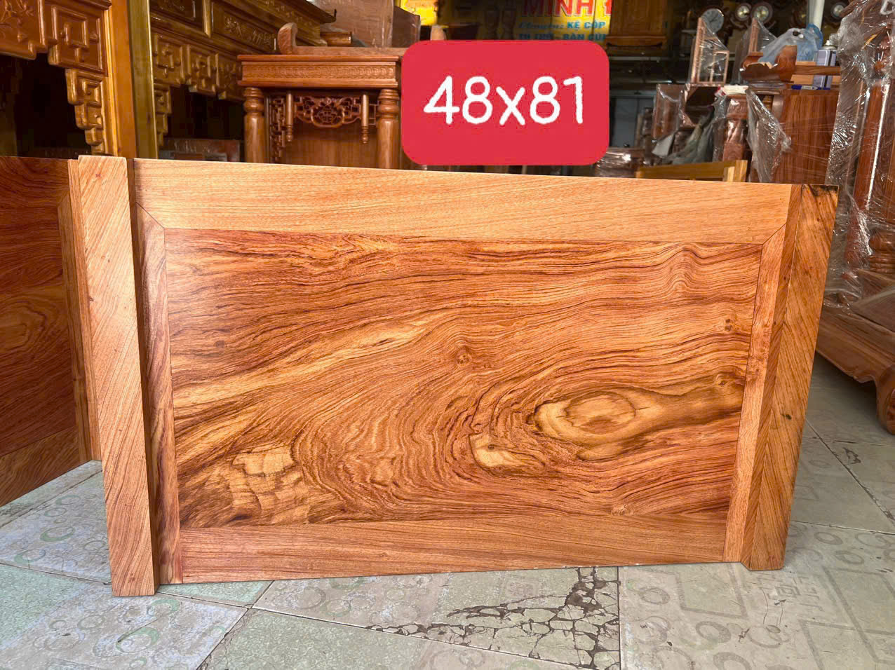 Trang thờ gỗ 48 x 81cm - Mẫu mới